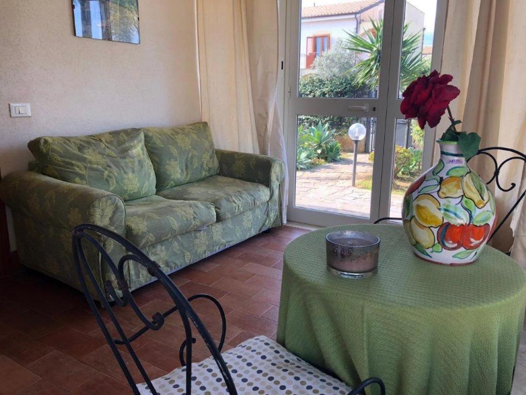 Villa Cavalluccio Marino Con Piscina Idromassaggio Carini Exterior foto